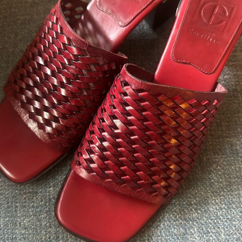 Cole haan red leather slip on sandals with chunk heel